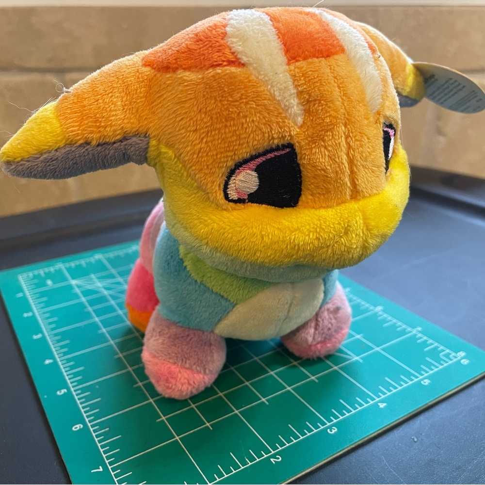 Neopets Rainbow Poogle Plushie from Limited Too 2005 - Picture 3 of 14